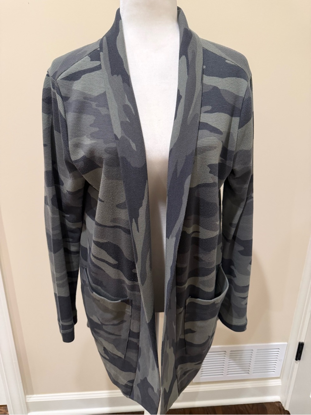 Splendid Gray and Olive Camo Open-Front Cardigan